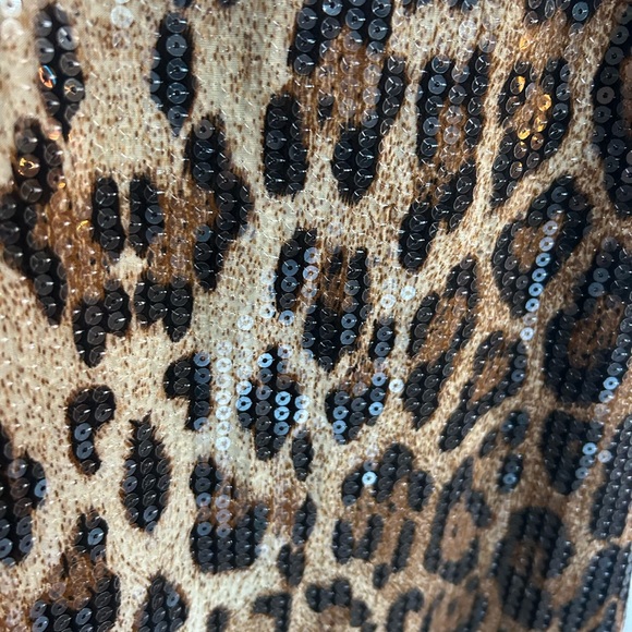 Sequence Leopard Print Bodycon Dress - Picture 3 of 4